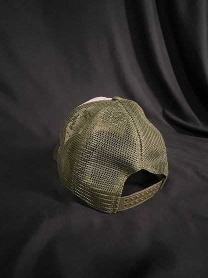 oculux "alligator" trucker hat